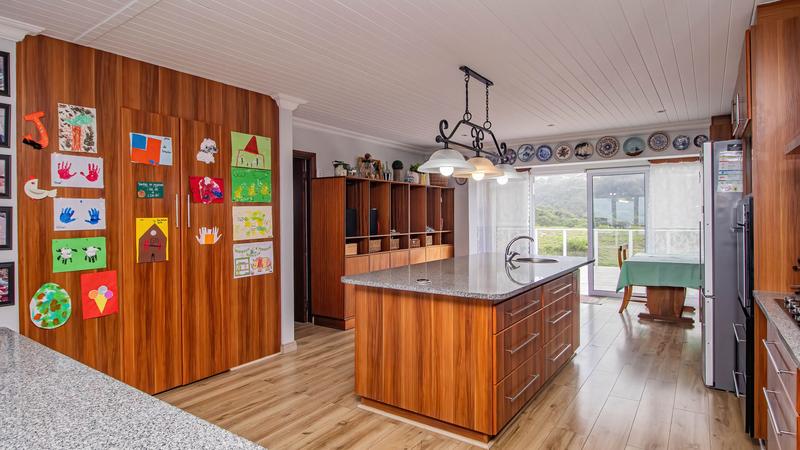 9 Bedroom Property for Sale in Outeniqua Strand Western Cape